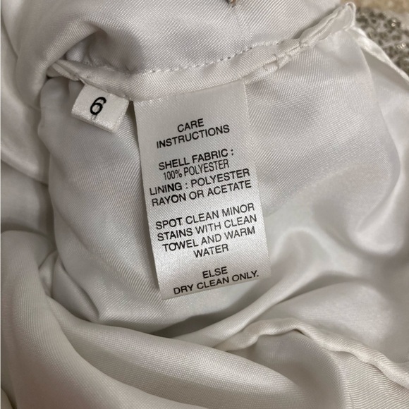 Je Matadi Beaded One-Shoulder Prom Dress, Gown, Sheath Dress White, Slit, Size 6 - Picture 3 of 11